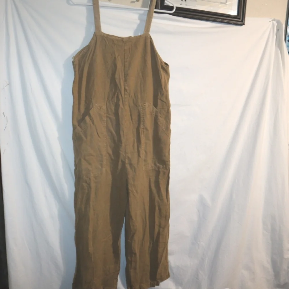 Universal Thread Tan Jumpsuit Overalls - Picture 3 of 11